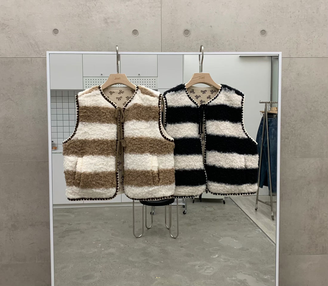 Zwart-Wit Teddy Knit Gilet – Gestreept – Oversized Fit ( zwart-wit )